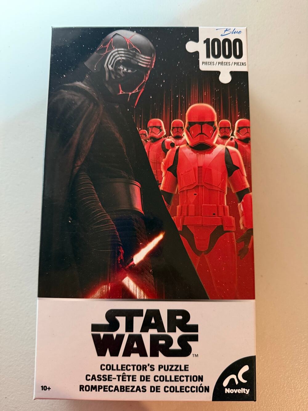 Disney Star Wars 1000-piece collector's  puzzle Kylo Ren and red stormtroopers